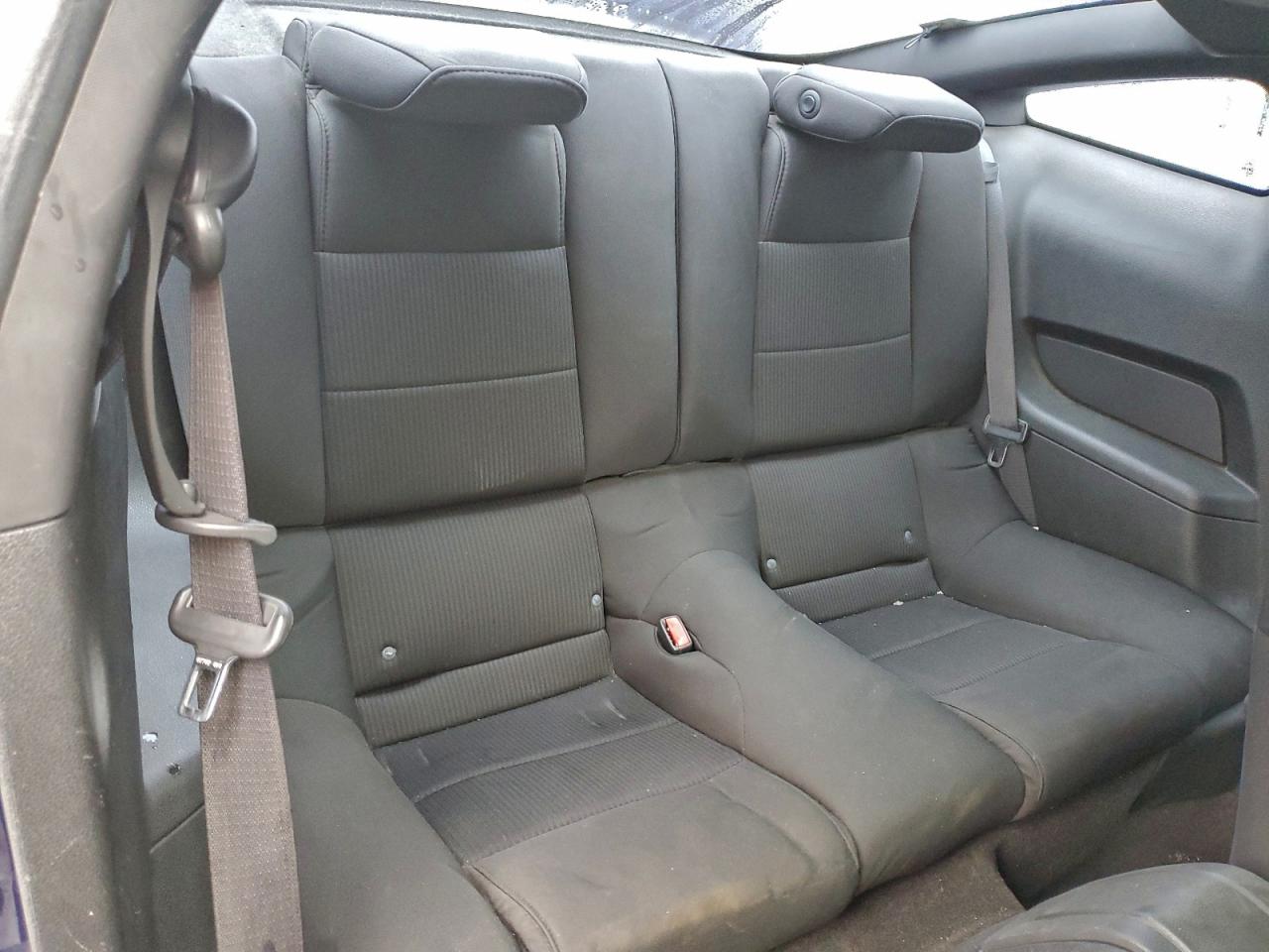 Ford Mustang Image 6