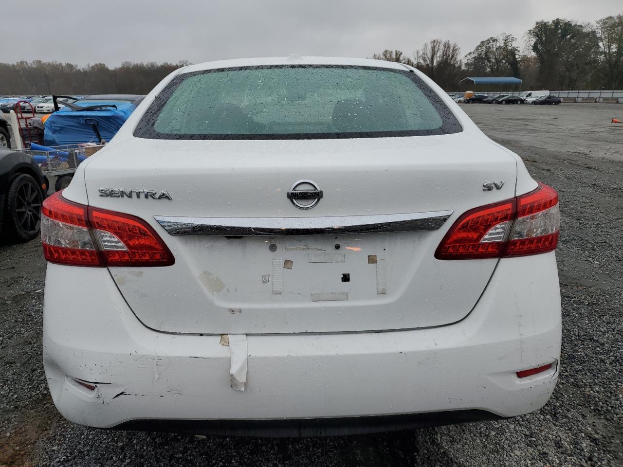 Nissan Sentra S Image 7