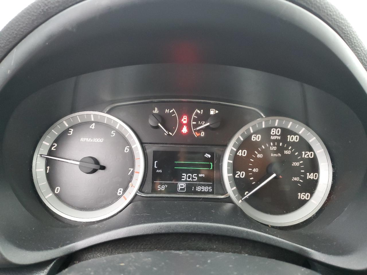 Nissan Sentra S Image 9