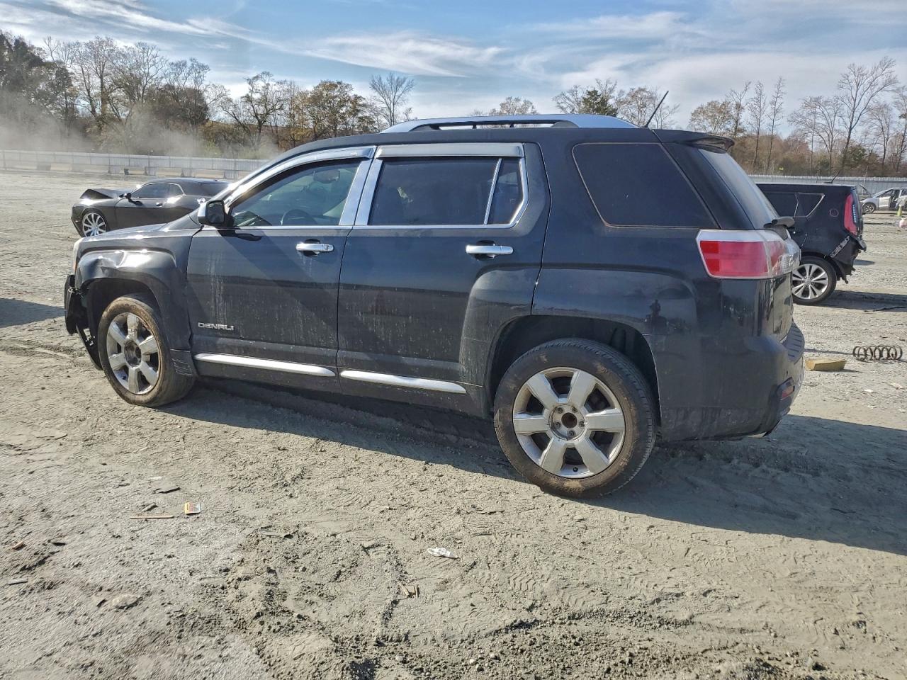 GMC Terrain Denali Image 13