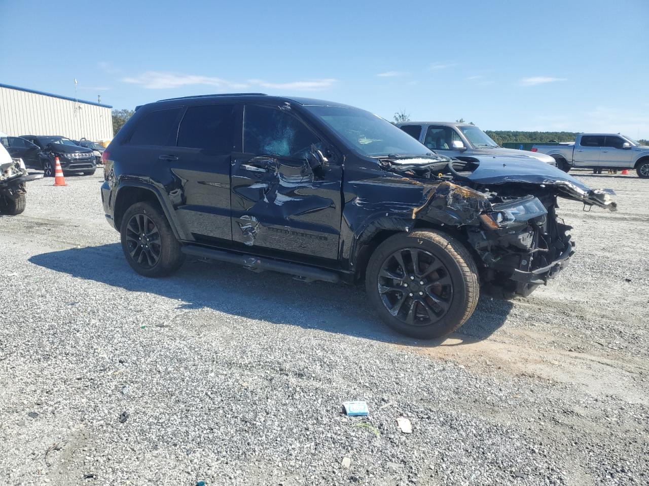 Jeep Grand Cherokee Laredo Image 4