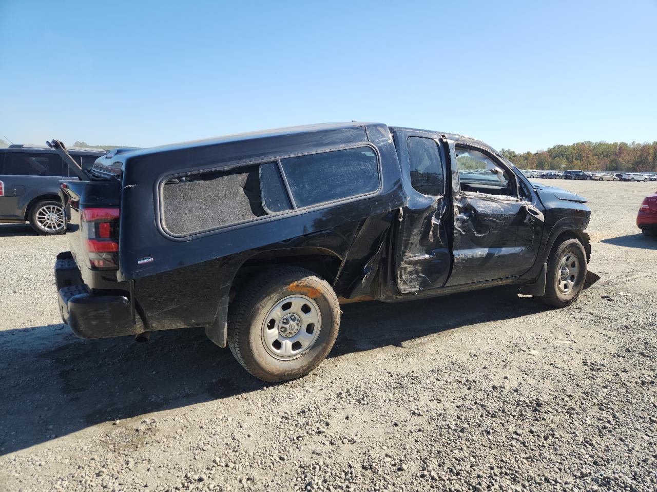 Nissan Frontier S Image 12