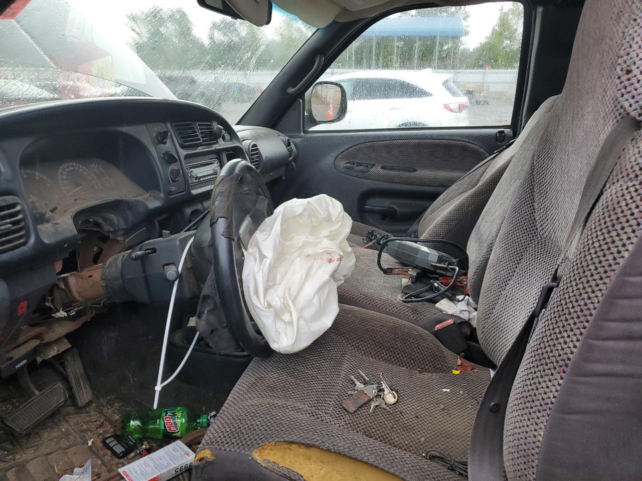 Dodge Ram 1500 Image 4