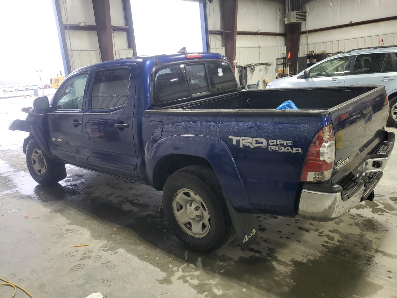 Toyota Tacoma Double Cab Image 8