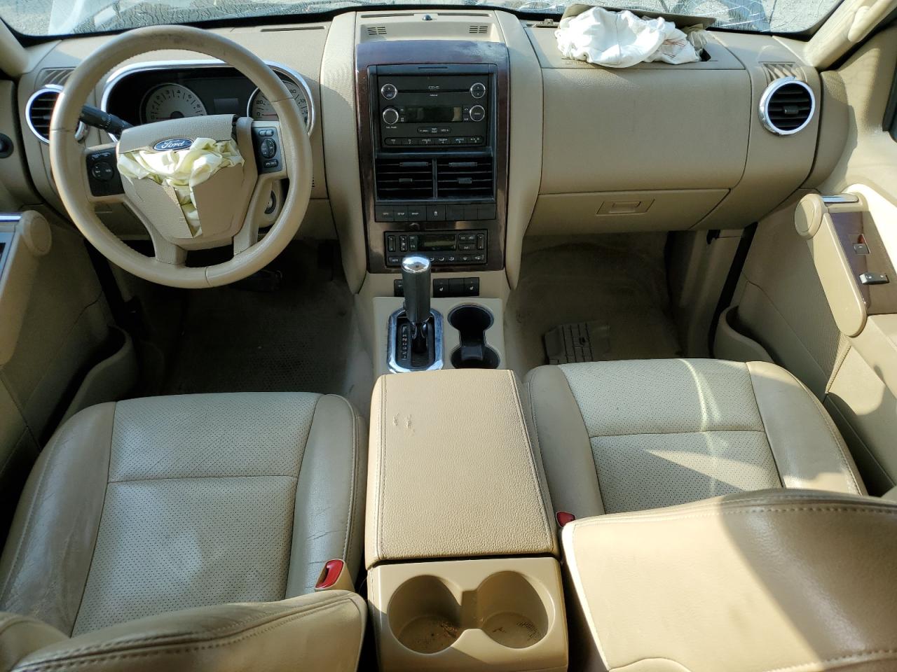 Ford Explorer Limited Image 5