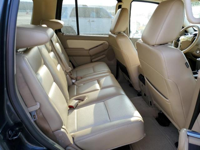 Ford Explorer Limited Image 13