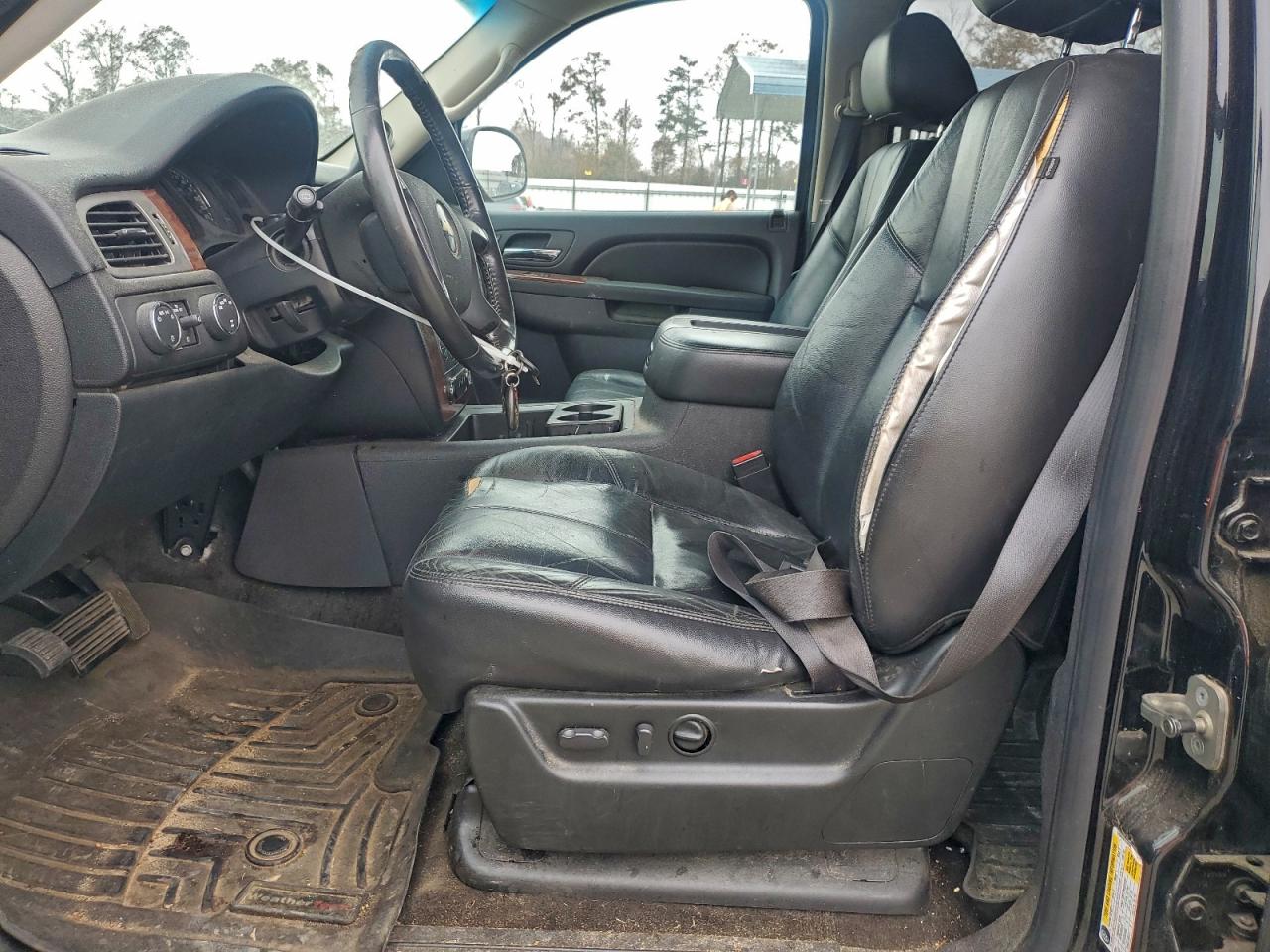 Chevrolet Tahoe K1500 Lt Image 7