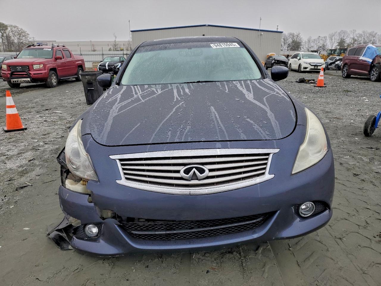 INFINITI G37 Image 3
