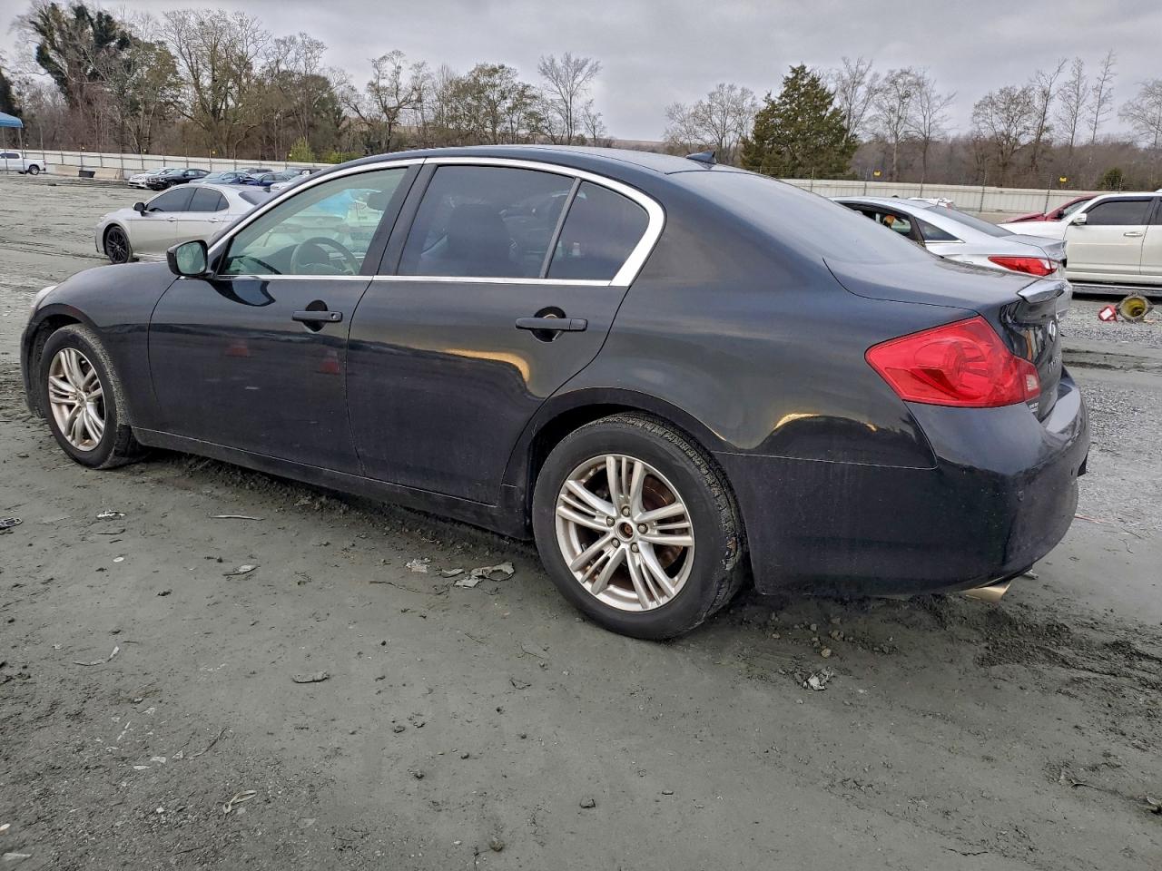 INFINITI G37 Base Image 4