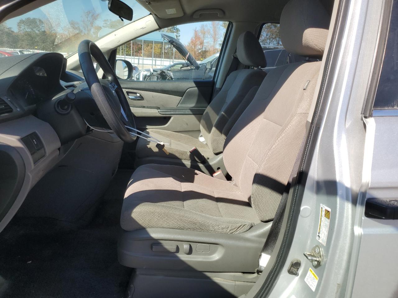 Honda Odyssey Lx Image 12