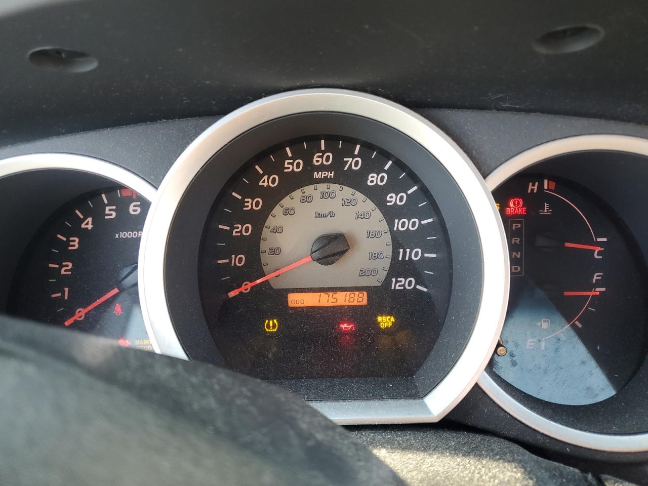 Toyota Tacoma Image 10