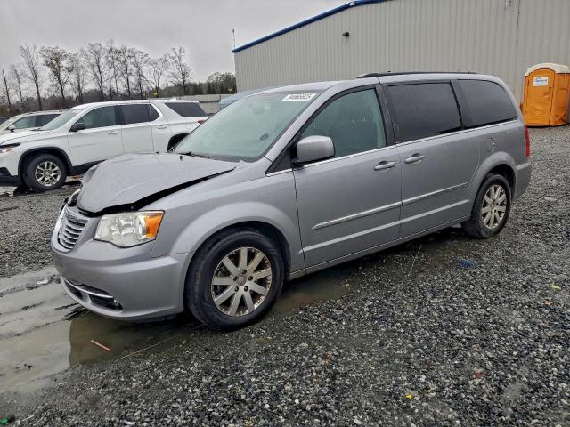  Salvage Chrysler Minivan