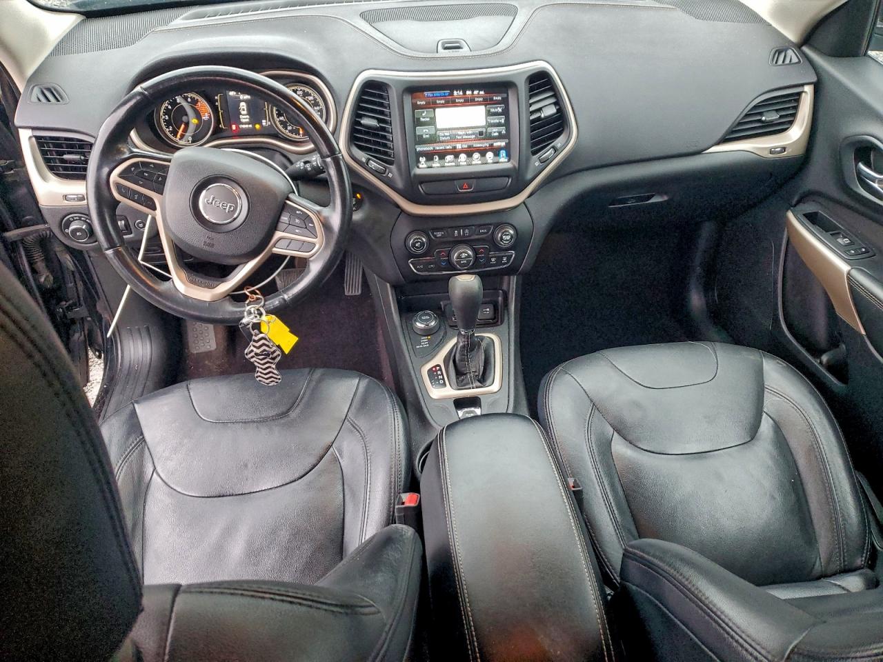 Jeep Grand Cherokee Latitude Image 5