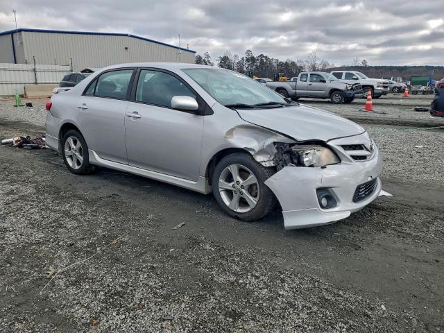 Toyota Corolla Base Image 8