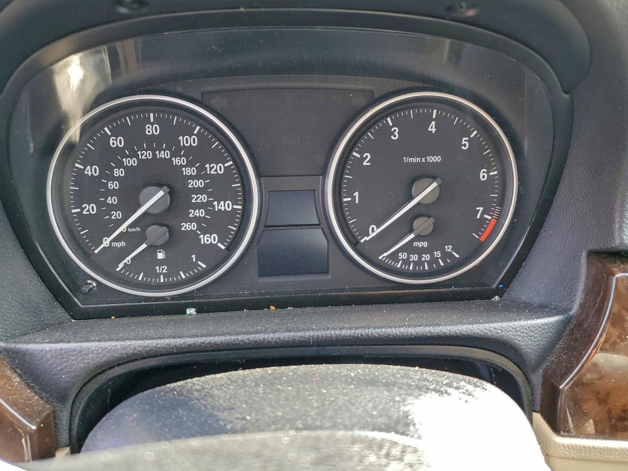 BMW 3 Series I Image 12