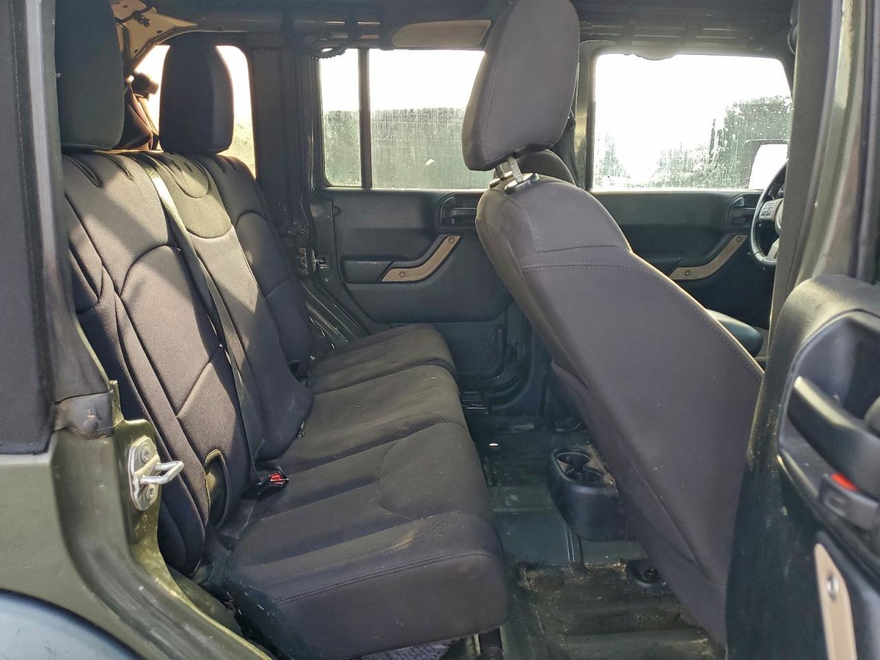 Jeep Wrangler Sport Image 13