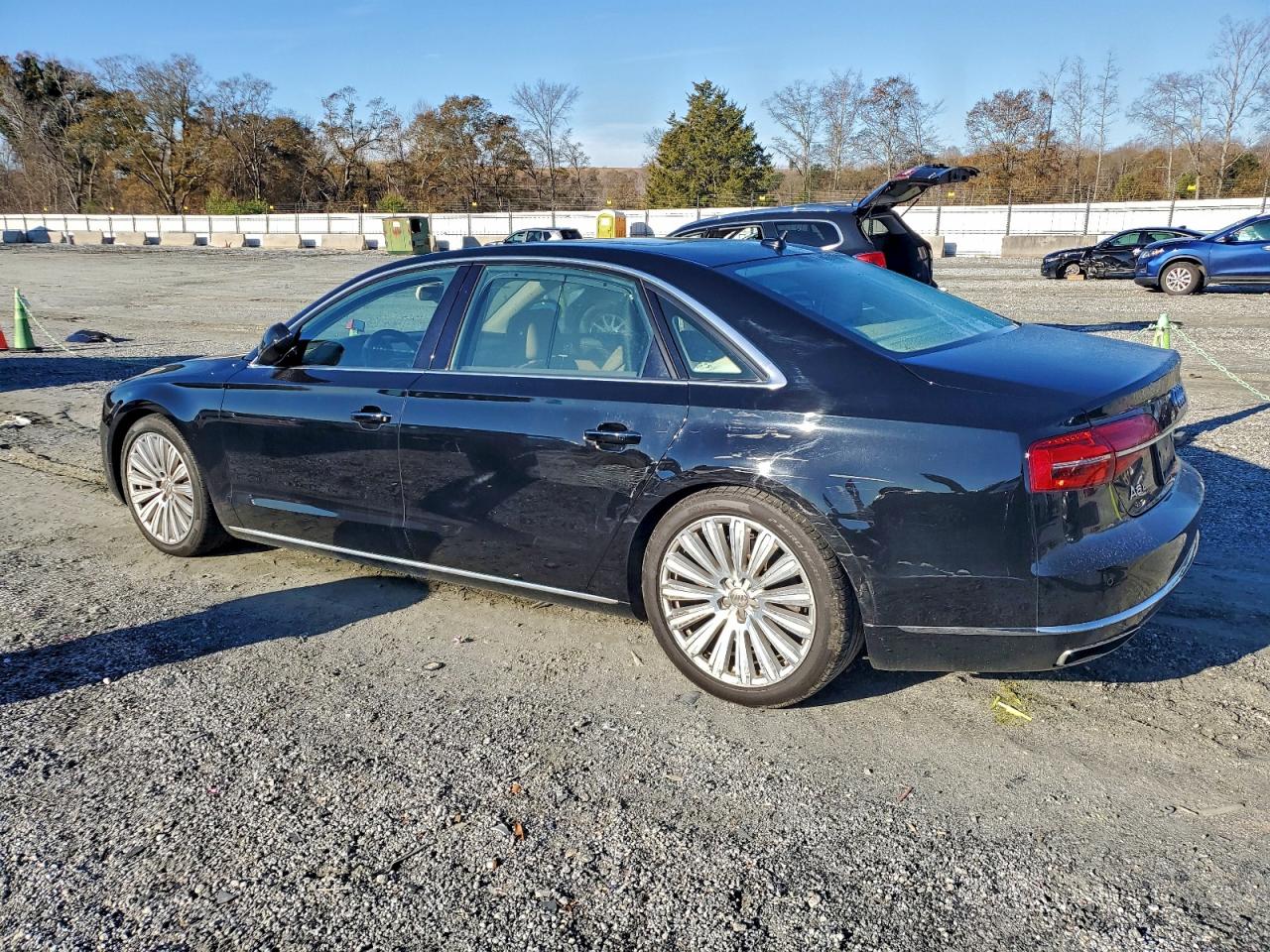 Audi A8 L Quattro Image 2