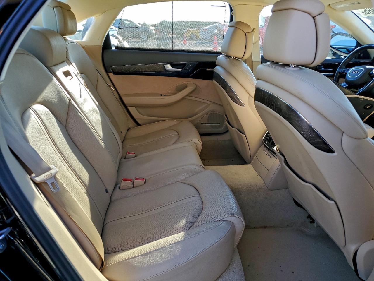 Audi A8 L Quattro Image 6