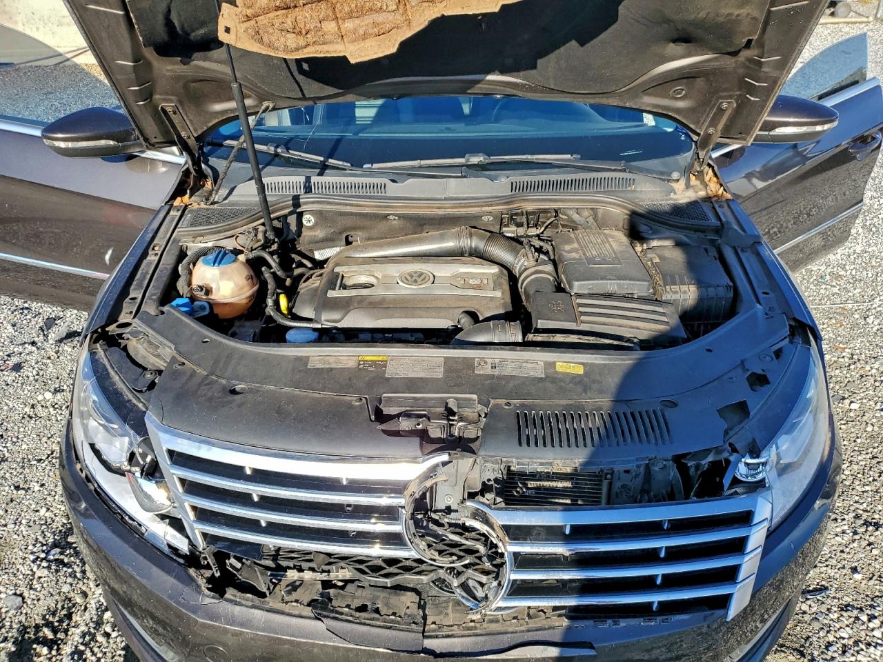 Volkswagen CC Base Image 9