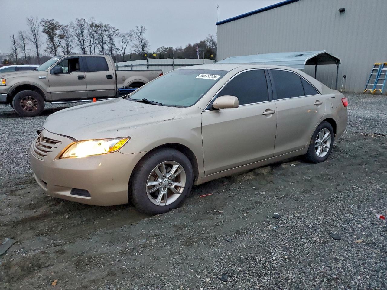 Toyota Camry Ce Image 1