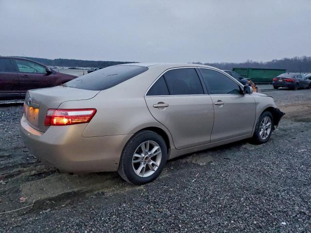 Toyota Camry Ce Image 3