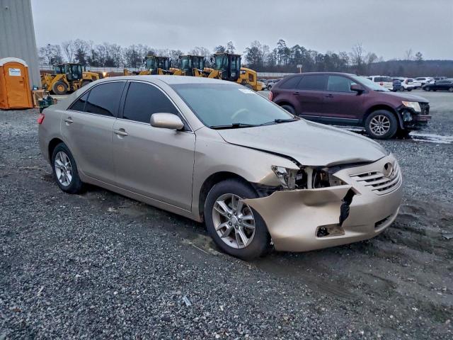 Toyota Camry Ce Image 8