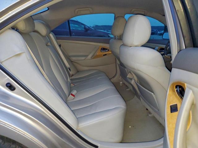 Toyota Camry Ce Image 10