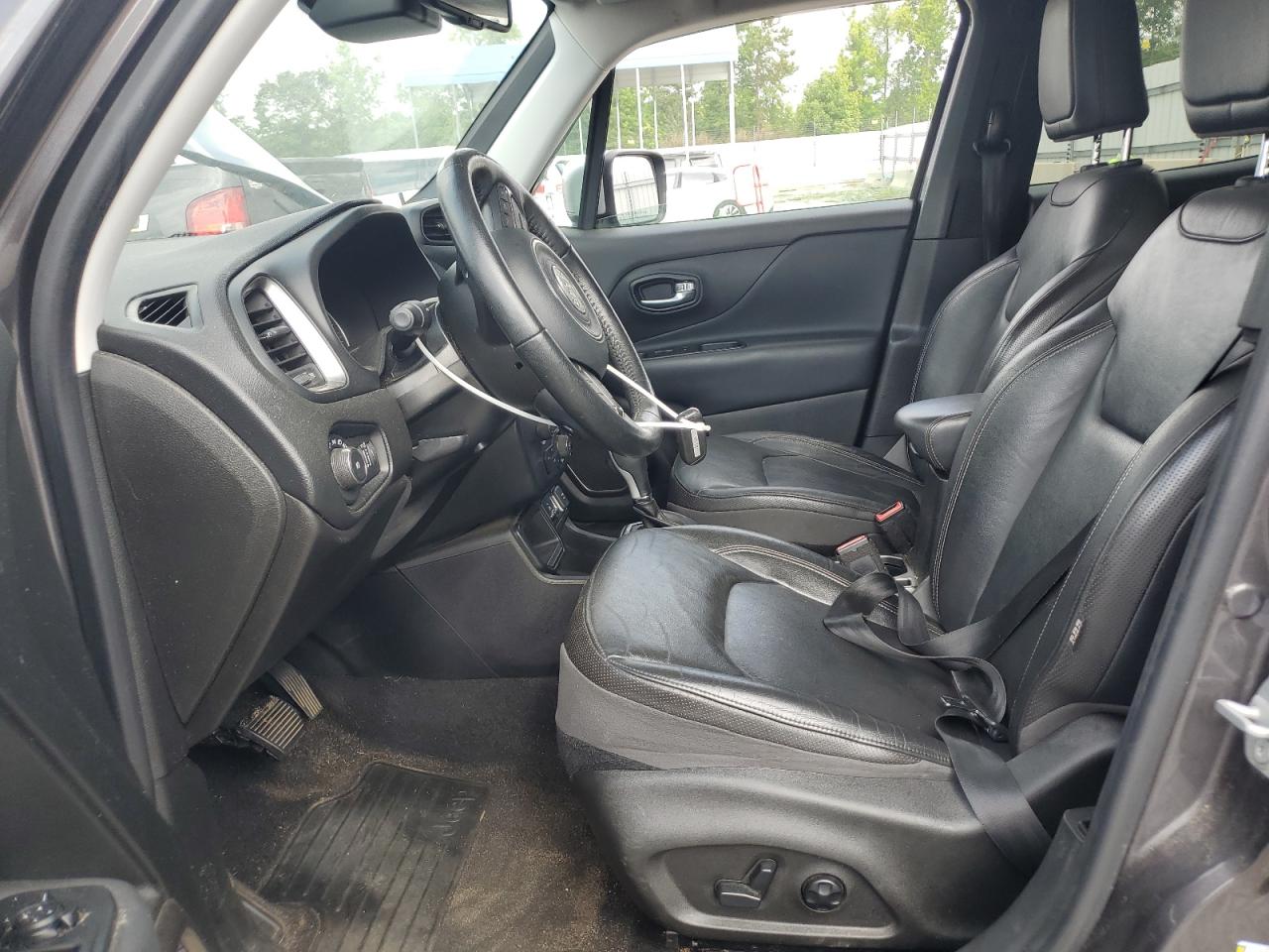 Jeep Renegade Limited Image 12