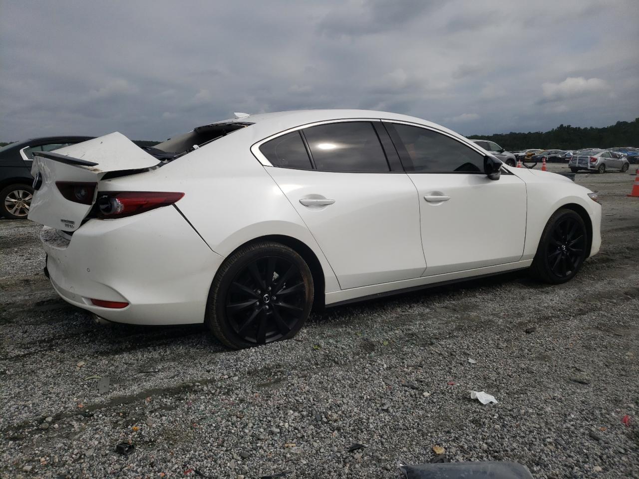Mazda 3 Premium Plus Image 5