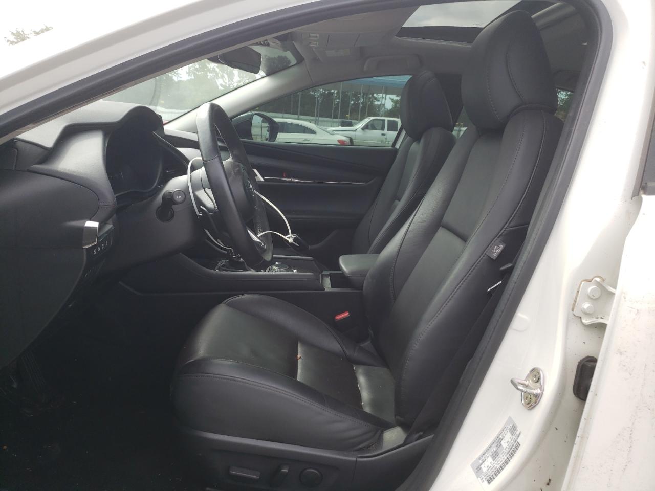 Mazda 3 Premium Plus Image 3