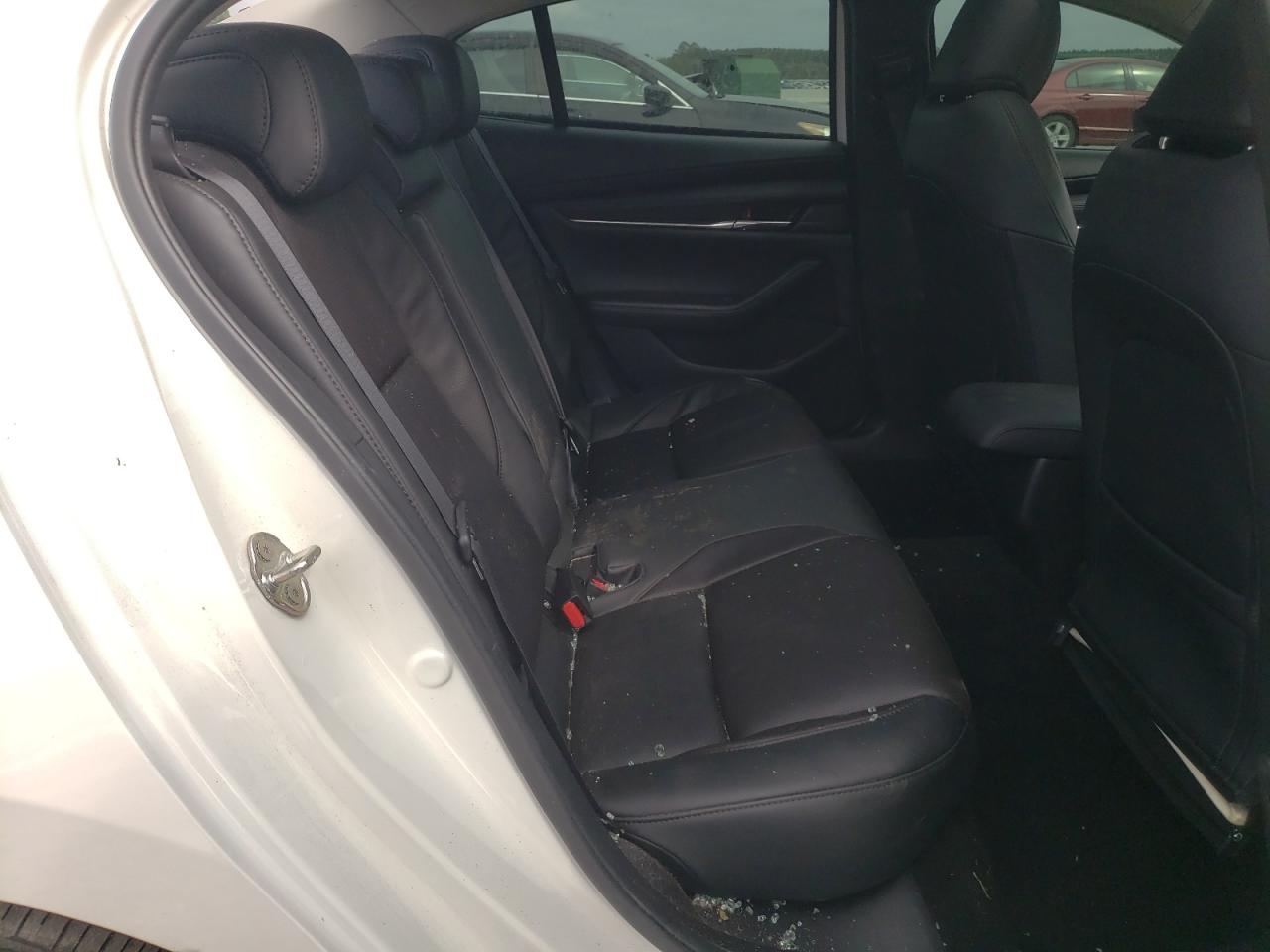 Mazda 3 Premium Plus Image 6