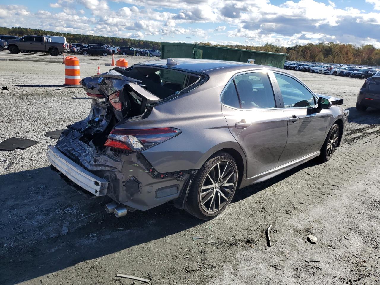 Toyota Camry Se Night Shade Image 2