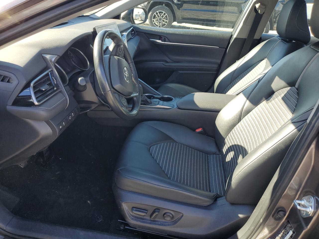 Toyota Camry Se Night Shade Image 7