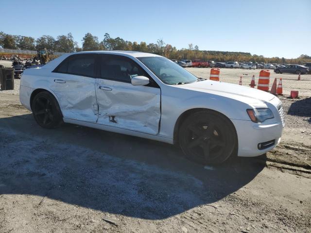 Chrysler 300 S Image 3