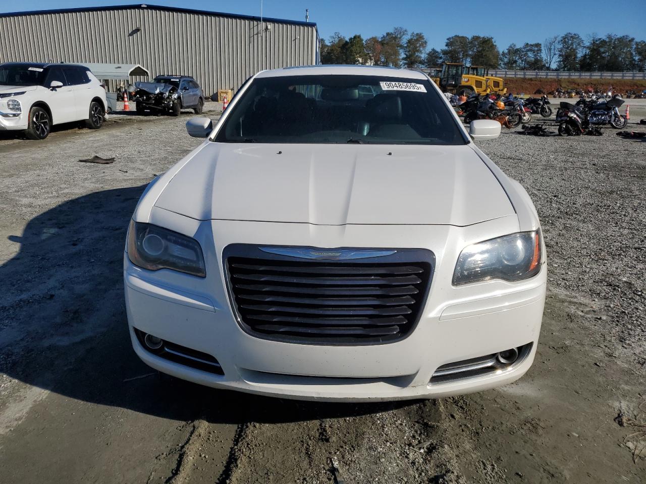Chrysler 300 S Image 2