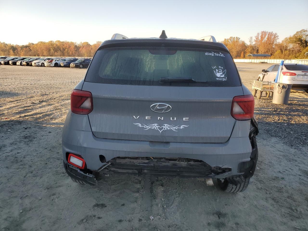 Hyundai VENUE Sel Image 3