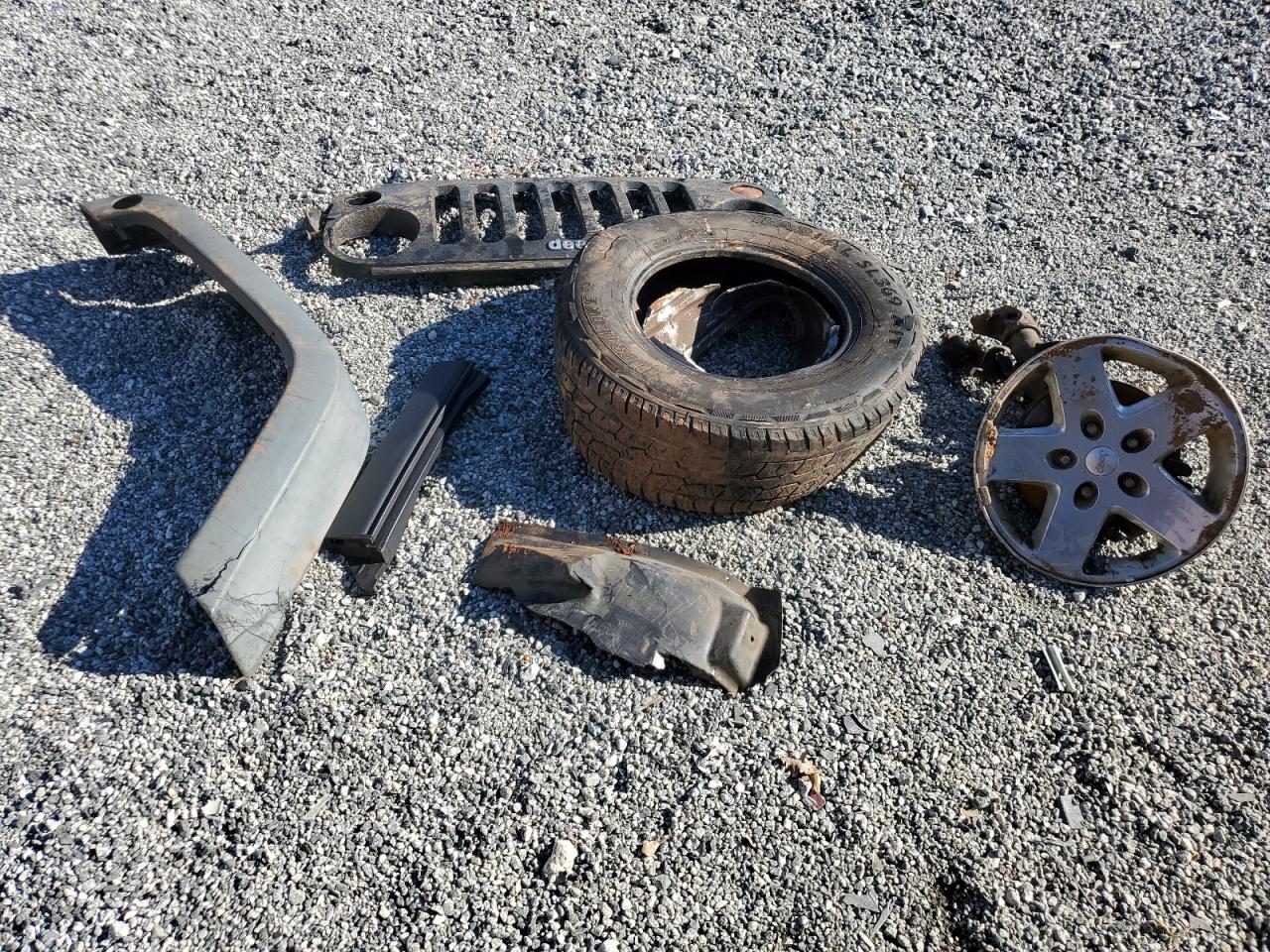 Jeep Wrangler X Image 10