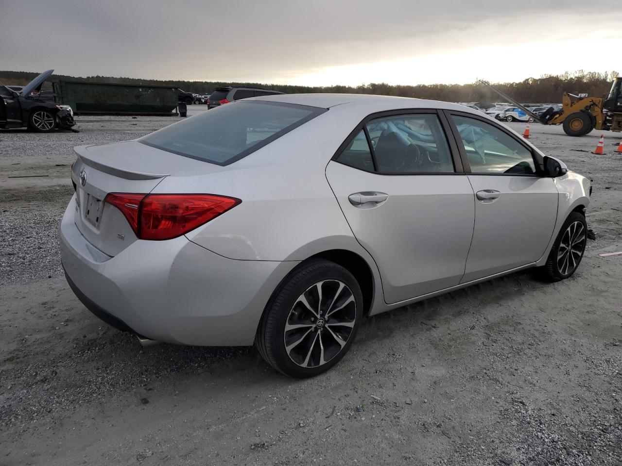 Toyota Corolla L Image 5