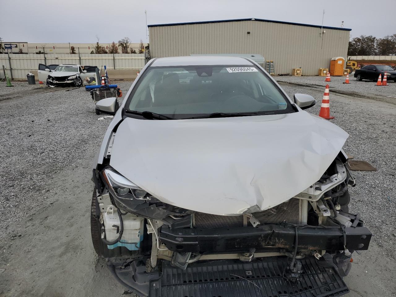 Toyota Corolla L Image 11