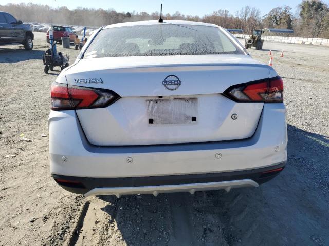 Nissan Versa S Image 4