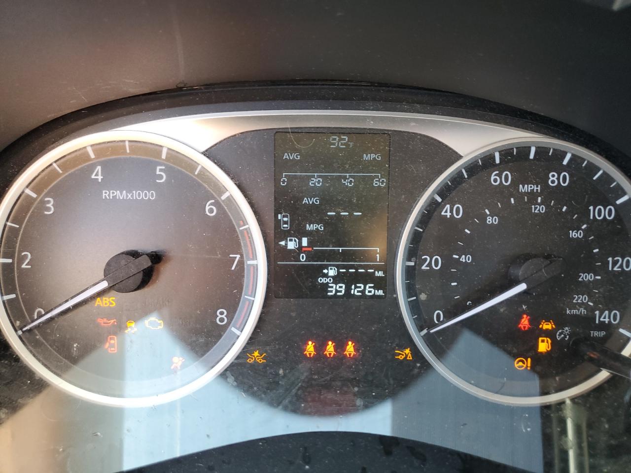 Nissan Versa S Image 6