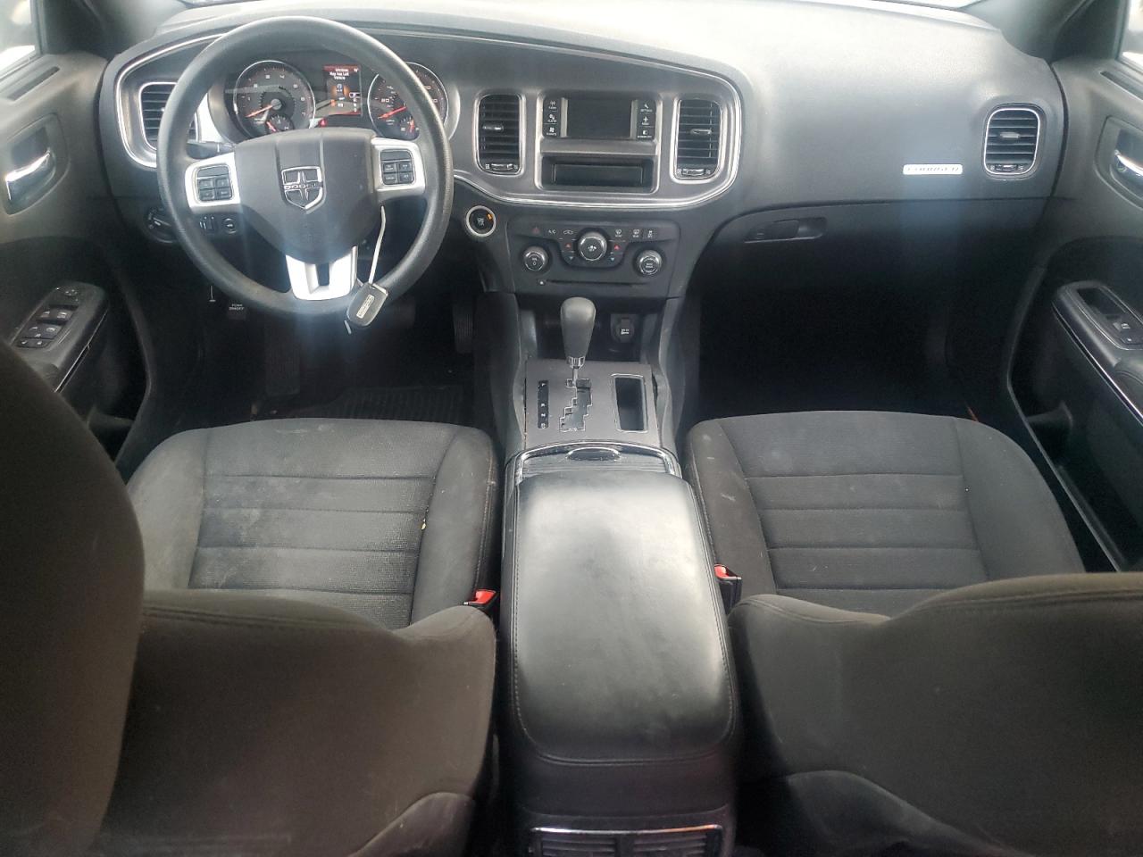 Dodge Charger Se Image 5