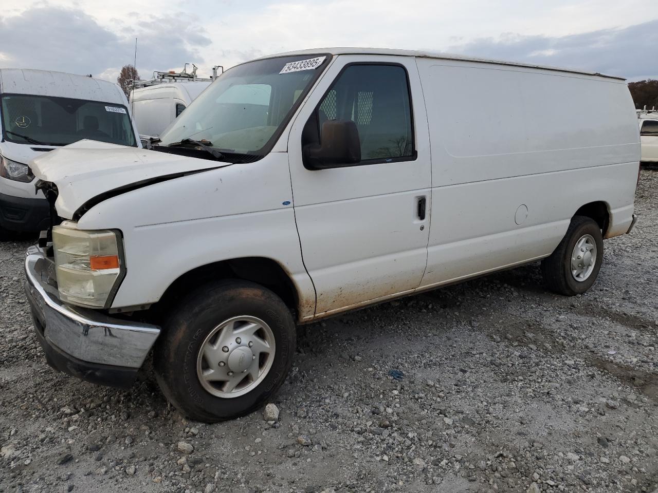 Ford Econoline E250 Van Image 1