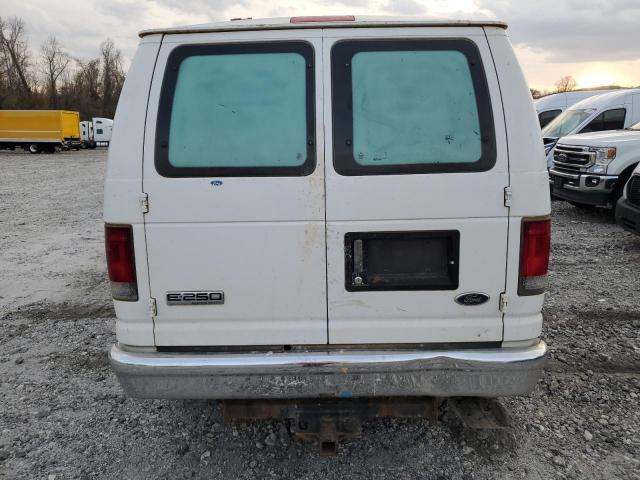 Ford Econoline E250 Van Image 8