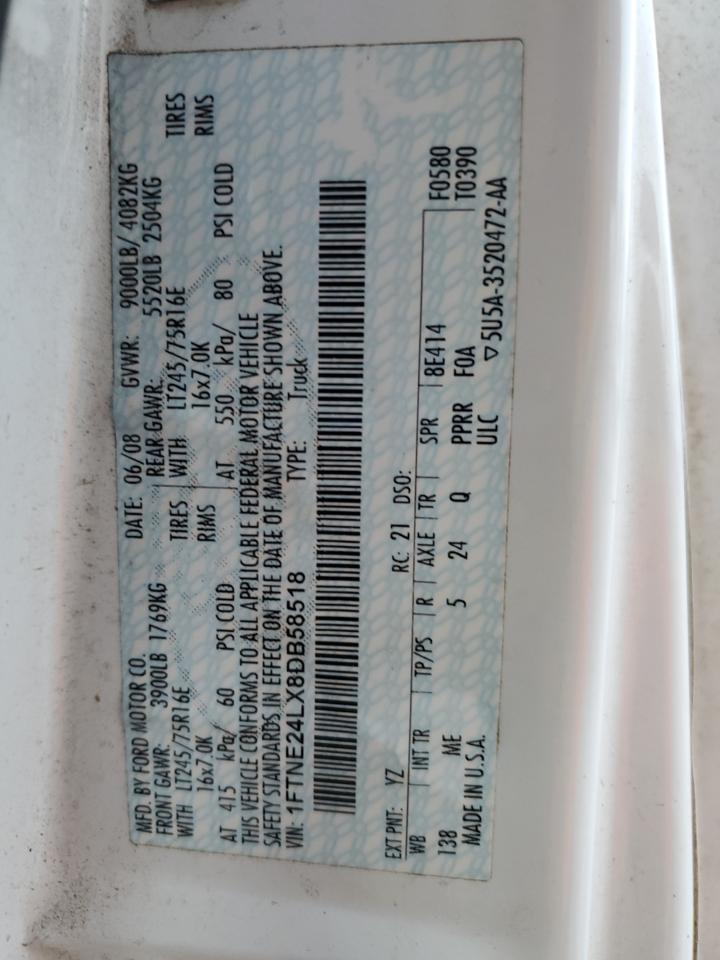 Ford Econoline E250 Van Image 6