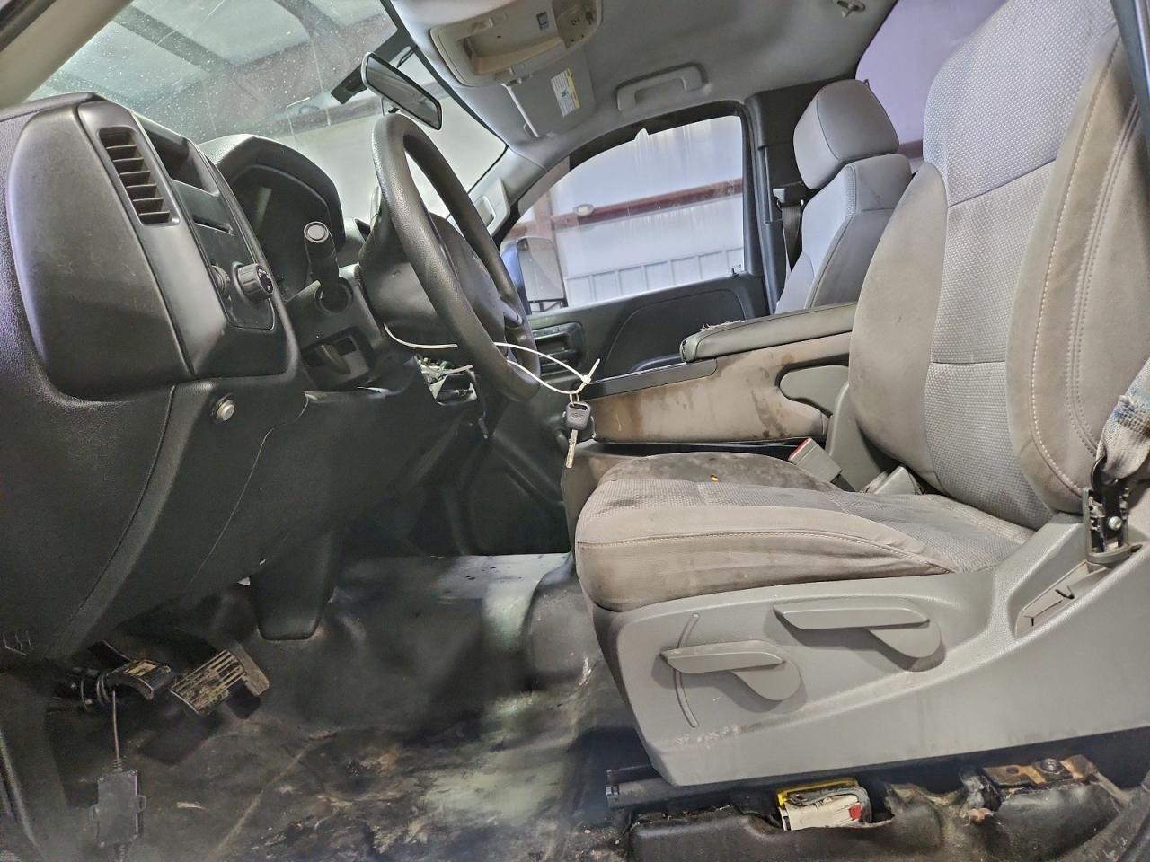 Chevrolet Silverado C1500 Image 7