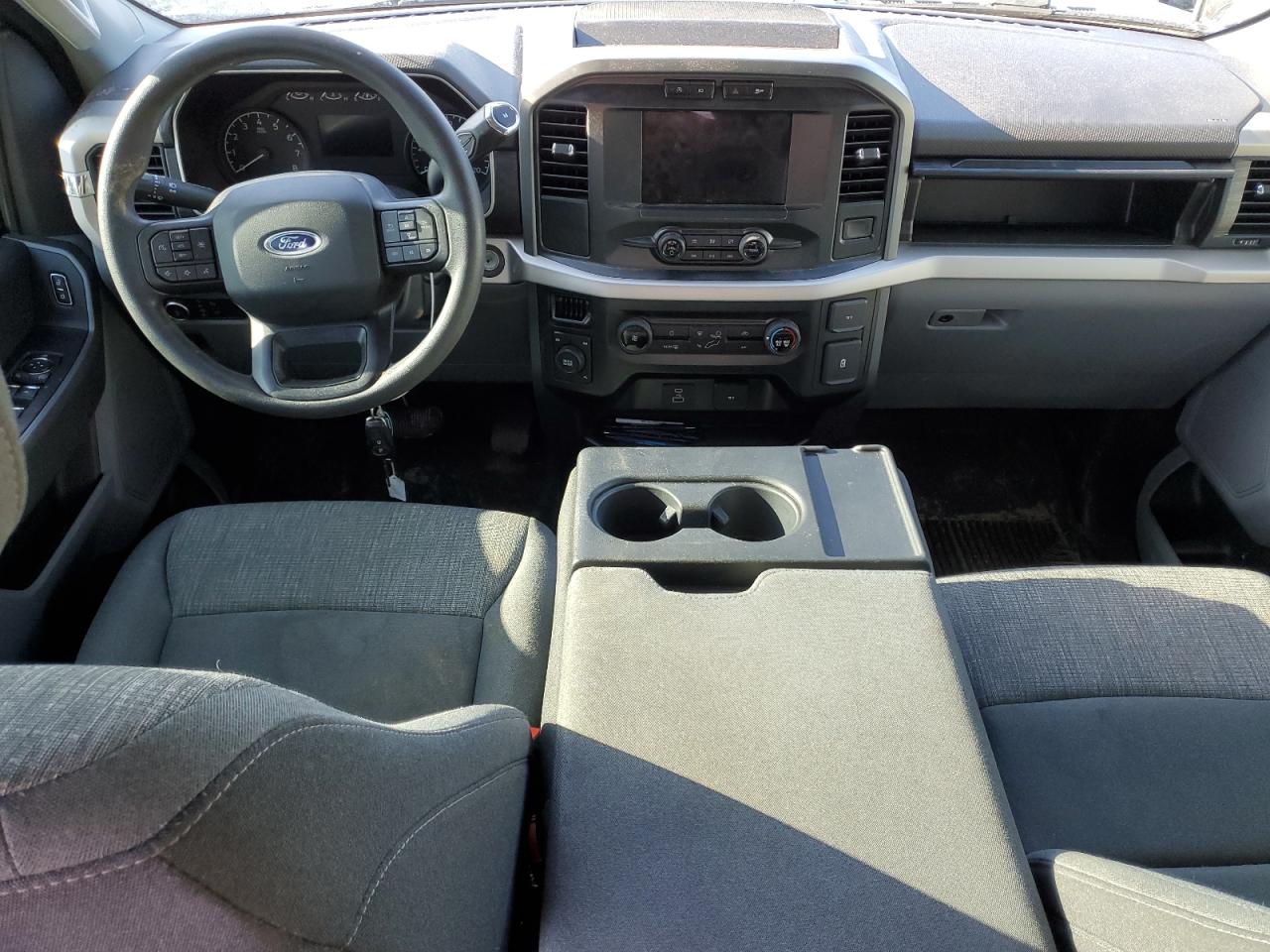 Ford F-150 Supercrew Image 6