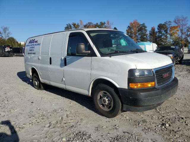 GMC Savana G2500 Image 3