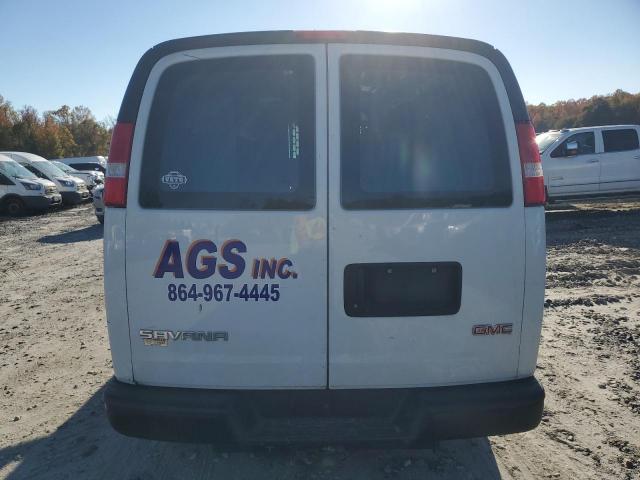 GMC Savana G2500 Image 5