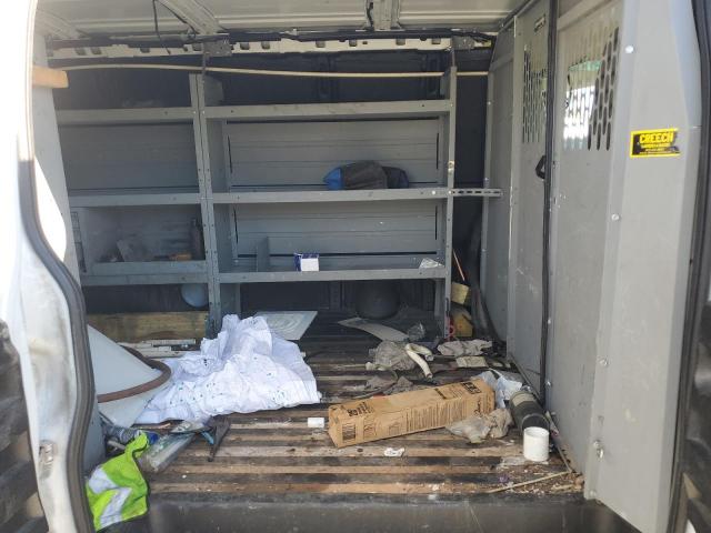 GMC Savana G2500 Image 10